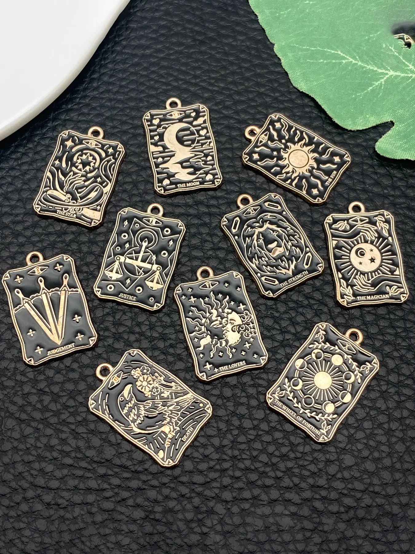 10pcs Random Mix Alloy Enamel Tarot Card Pendants, Spiritual Pendant, Sun & Moon Patterns, Rectangle, DIY Jewelry Making Earring Necklace Charms, Crafting Accessories