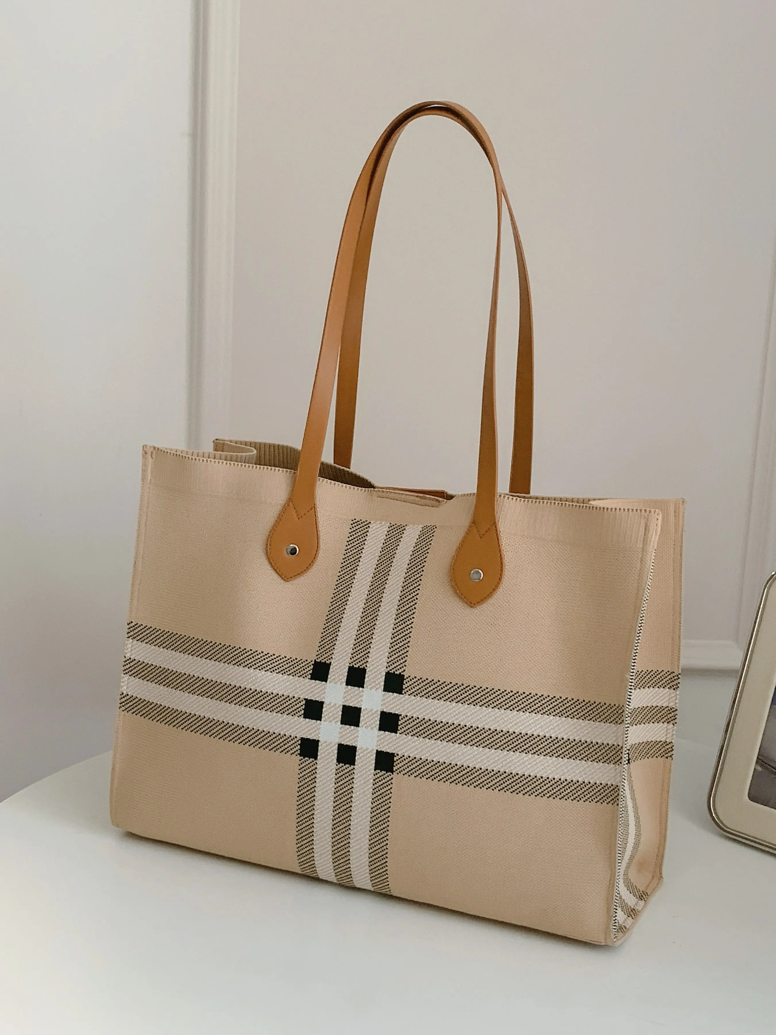 Plaid Tote Bag for Commute, Large Capacity, Fits Laptop, Files, Books, Phone, Keys, Cosmetics, Handbag, Shoulder Bag, Women's Bag, Versatile Tote Bag, Totes Bag