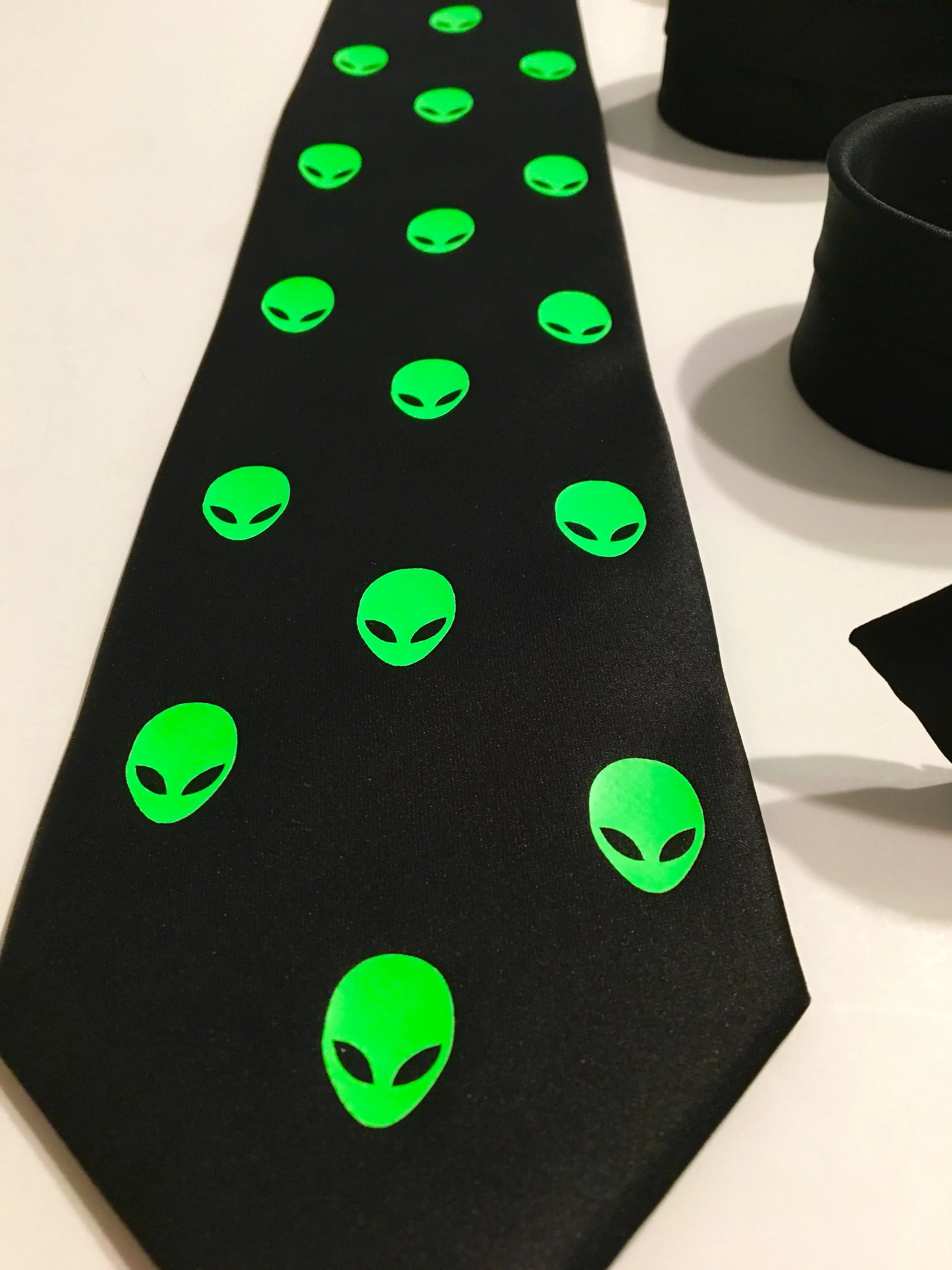 Alien Necktie, Cool and Fun Necktie Black