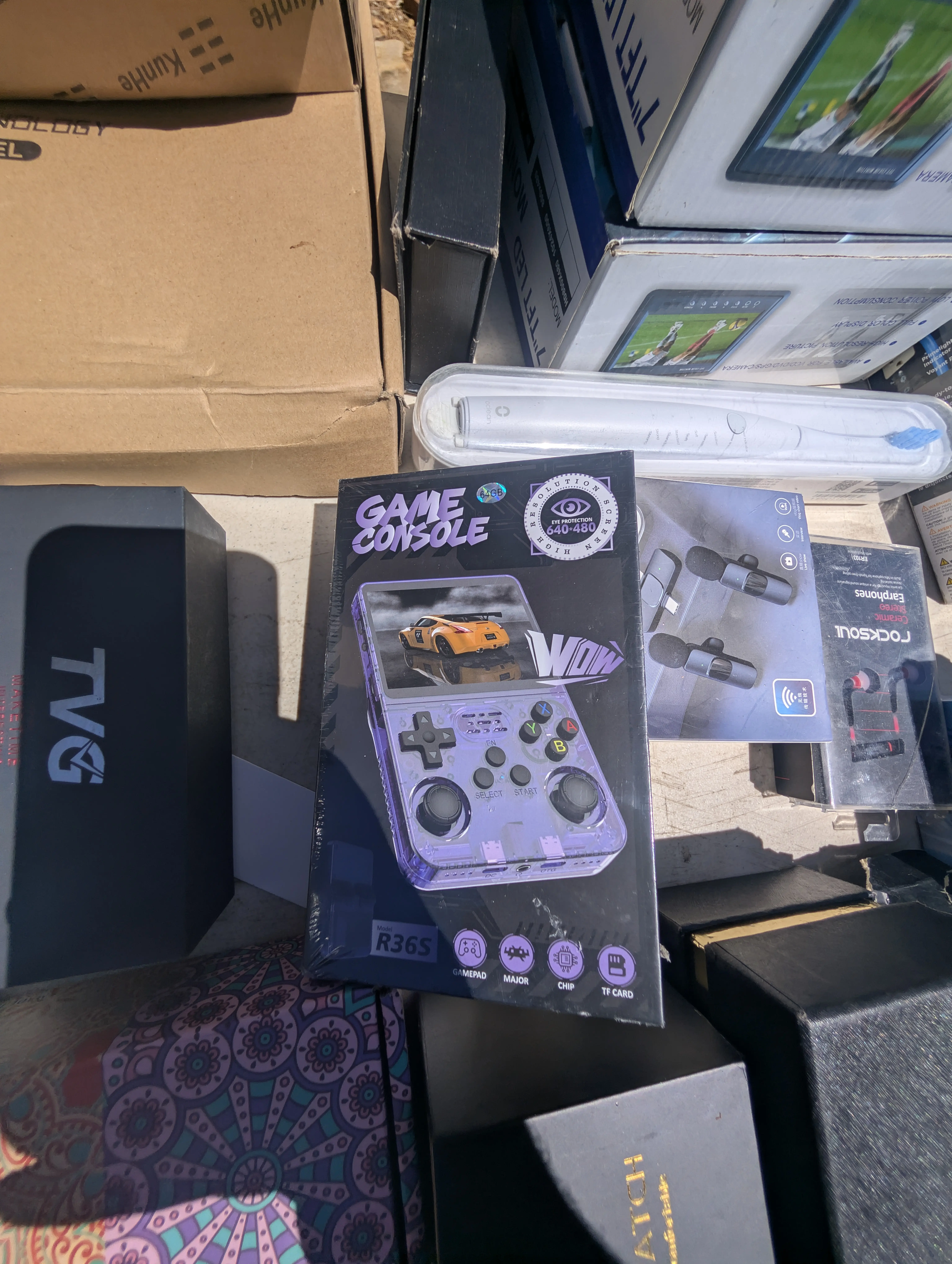 R36S Handheld Retro Gaming Console
