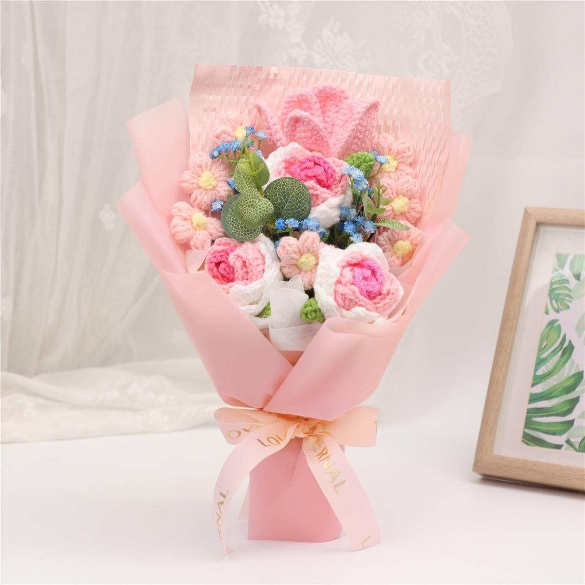 Mother's Day 1pc Handmade Knitted Rose & Lily Bouquet, Yarn Crochet Artificial Floral, Home Decoration, Perfect Gift for Christmas,  Valentine's Day, Birthday, Wedding and Anniversary