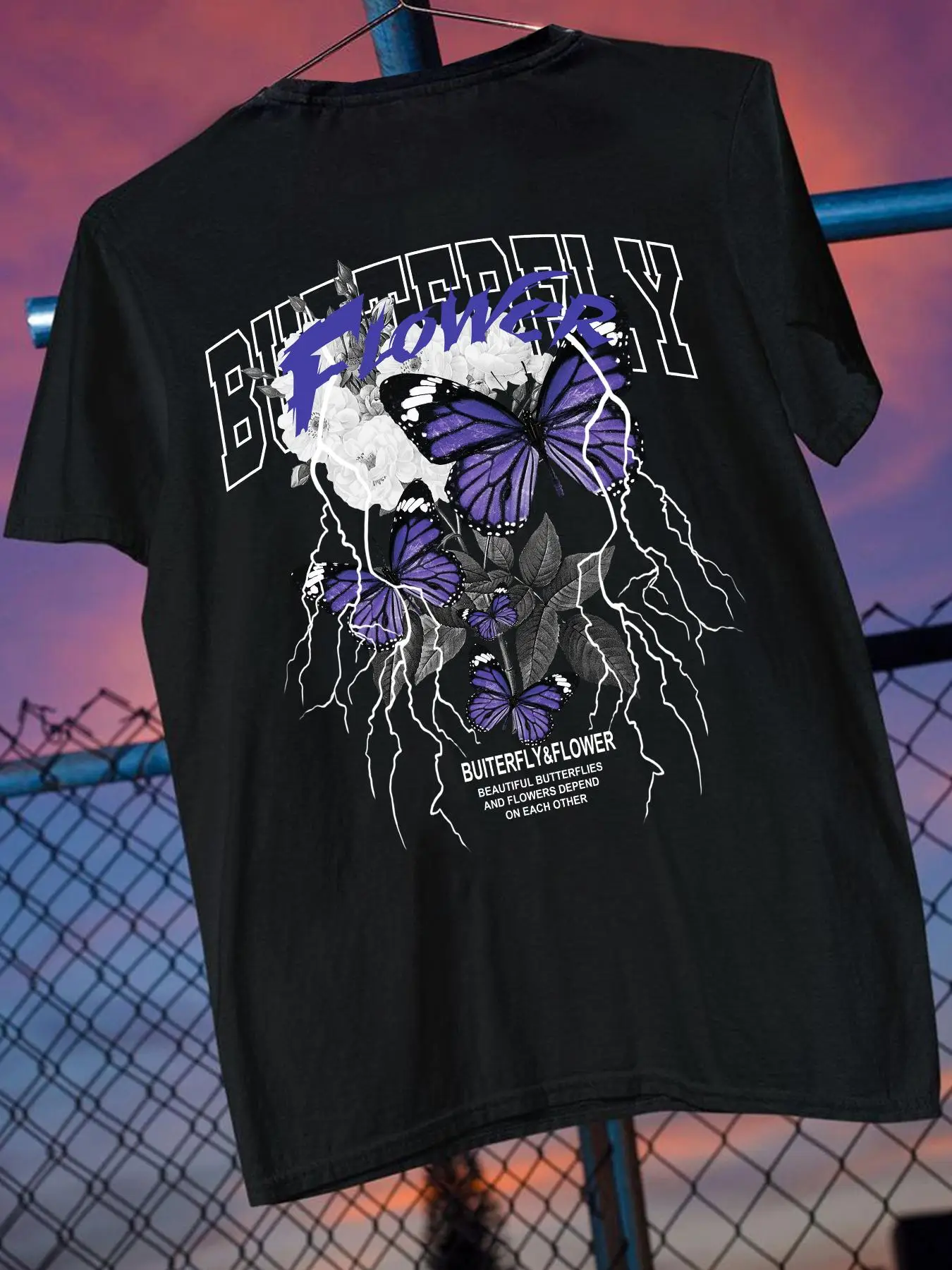 Men's Butterfly Graphic Print Tee, Y2K Trendy Summer Clothes, Regular Fit Casual Short Sleeve T-shirt, Men's Summer Top, Drippy Going Out Outfit