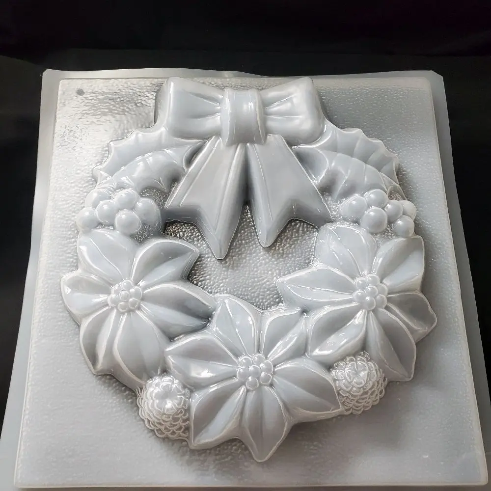 Seasonal Plastic Mold for Dessert Making Purposes
