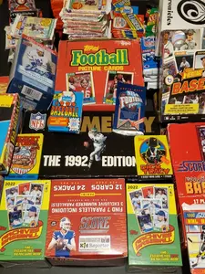 Lot of 400 multi/mixed-sport cards and non-sport trading cards in sealed packs