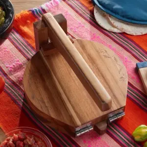 Prensa de madera para hacer tortillas