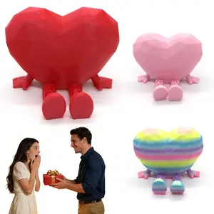 3D Printed Hinge Heart Doll, Fun Heart Gift, Jointed Moving Parts, Home Centerpiece Decoration, Perfect for Friends, Valentine's Day, Easter, Parties, Funny Home Decor