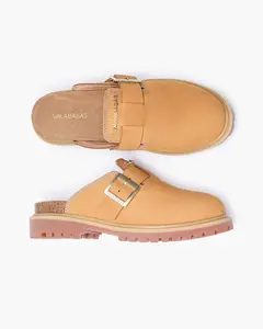 Vanguard Clean Mule Beige