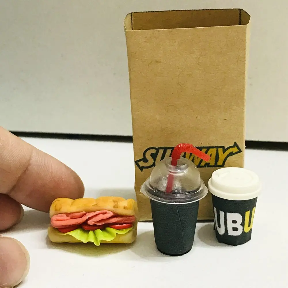 Handmade 4PCS/Set 1/6 Scale Dollhouse Miniature Bread Coffee Mini Fast Food for Blyth ob11 Barbies Dollhouse Accessories Supermarket Snacks, Kitchen Pretend Play Set, Miniature Food Model Shooting Props, Doll Accessories Gift, Doll House Accessory