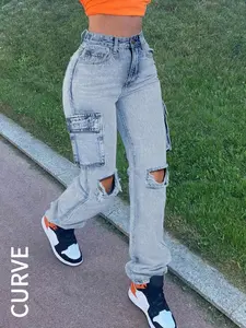 Fashionable Plus Size Women's Ripped Utility Pocket Denim Straight Leg Pants, Casual Fitted Jeans with Pockets, Plain Pattern