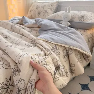 1piece Breathable Cotton Summer Quilt, Cloud-Like Bare Sleep Air Conditioning Blanket, Washable Thin Bedspread for All Seasons, Apartment Use