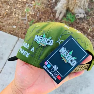 Pin metálico México verde chava hats