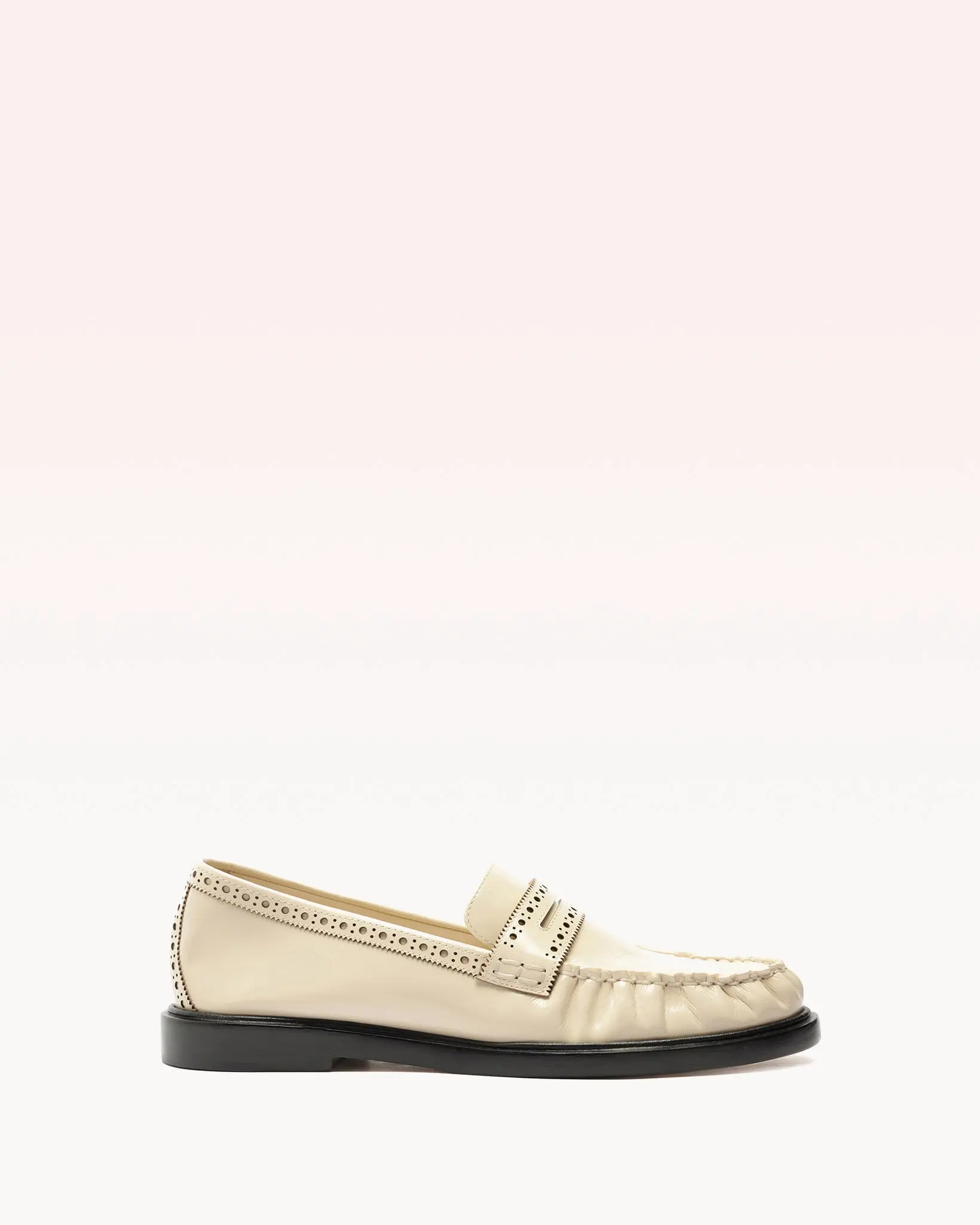 Soft Loafer Brogue Eggshell