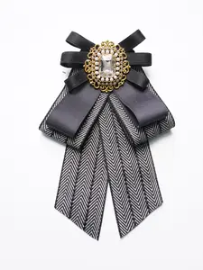 1pcs British Style Bow Tie, Vintage Gold Frame Rhinestone Pendant, Office Commute, Jk Uniform Neckwear, Solid Pattern, Regular Width