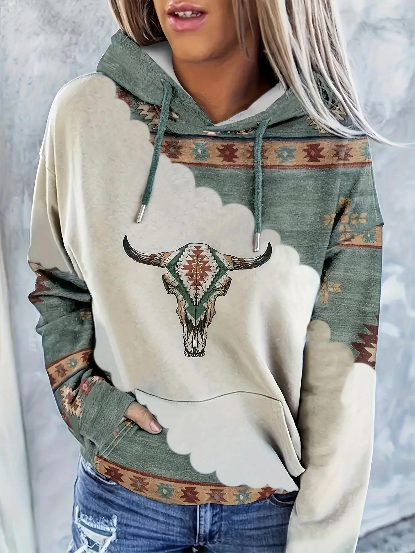 Women's Tribal Bull Head Print Drop Shoulder Hoodie, Boho Casual Drawstring Pocket Hooded Sweatshirt for Daily Holiday Outdoor Wear, Fashion Women's C