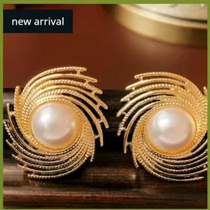 Gold-tone Heart Flower Leaf Artificial Pearl Oil Dripping Earrings with Pearl Centers, Swirl Design, Elegant Gold-Tone Finish