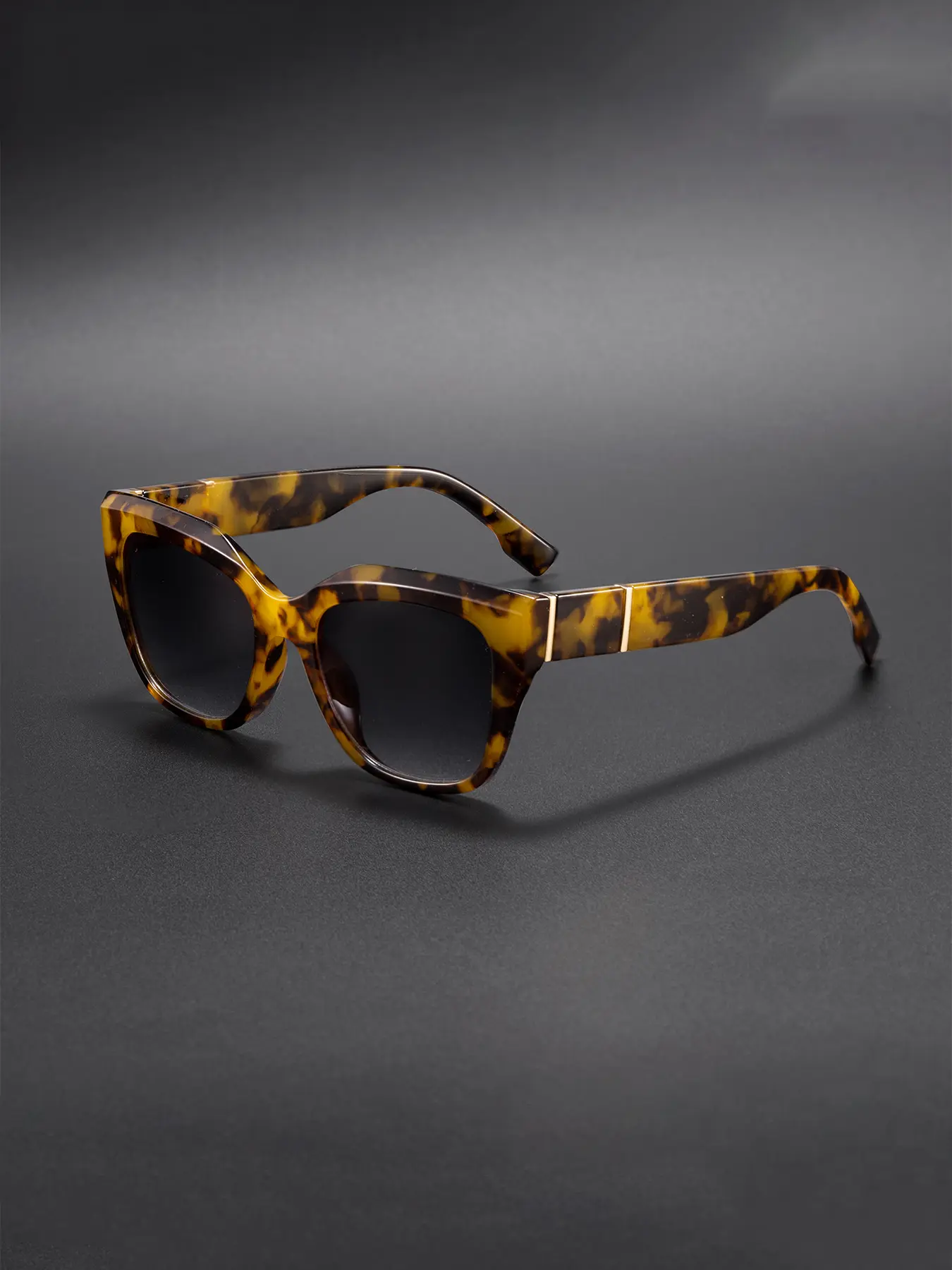 Caterside Cat Eye Sunglasses, Uv400 Protection, Metal Frame, Unisex Fashion Shades, Ideal for Travel Beach Cycling Music Festivals
