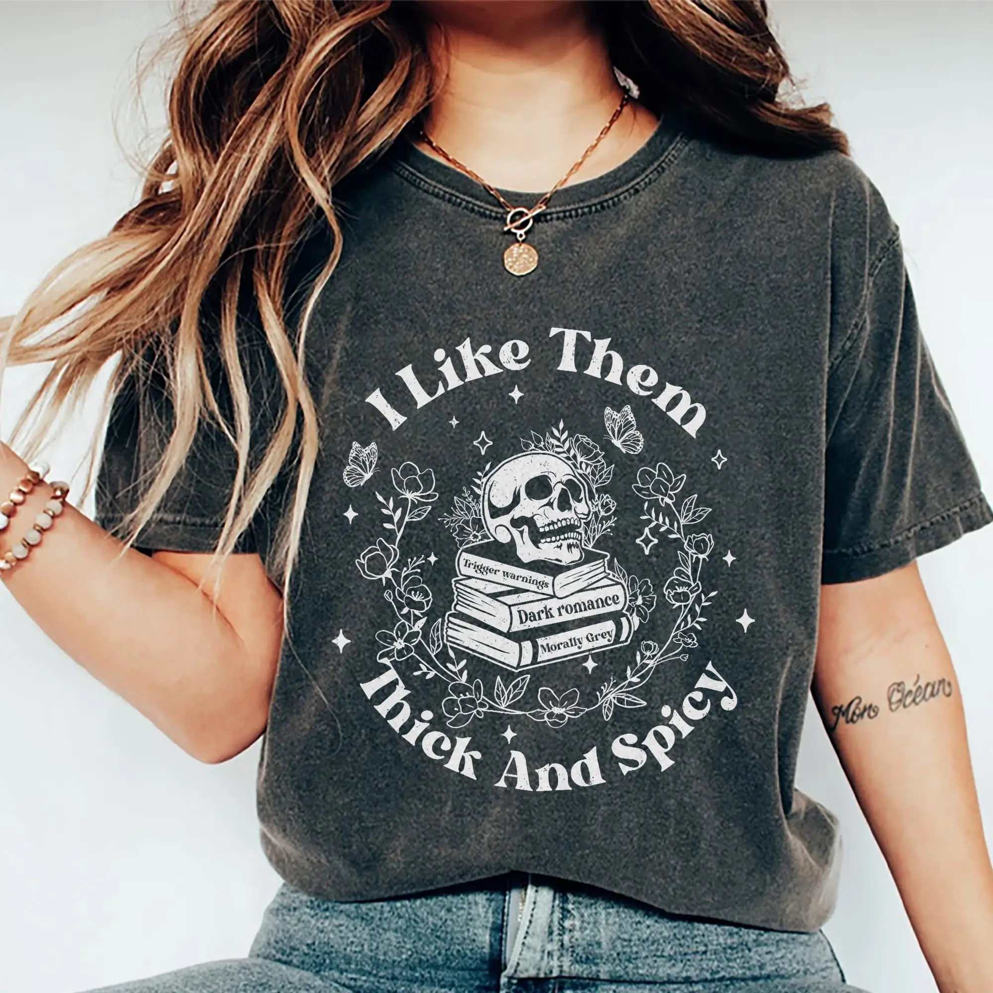 Vintage Style I Like Them Thick Shirt, Book Lover T-shirt, Funny Reader Graphic Tee, Bookish Tee, Cotton Fabric Relaxed Fit Chic Style