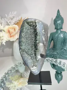 Green Amethyst geode   2300