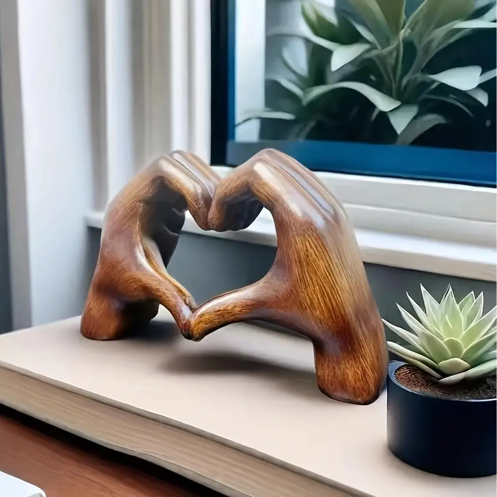 Hand & Heart Design Statue, 1 Count Creative Desktop Ornament, Home Decor for Living Room Bedroom Office Interior, Decoration Figurines for Adults, Br