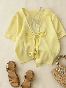 Women's Casual Fashion Soft V-Neck Tie-Up Short Sleeve Knit Sweater with Textured Bubble Sleeves, Short Design for Slimming Effect, Suitable for Home, Indoor, and Outdoor Wear