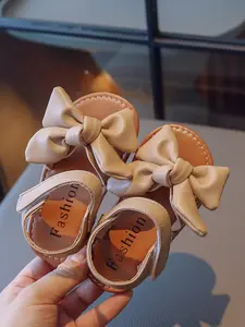 Girls' Bow Decorated Sandals, Soft Sole Anti-Slip Flat Shoes, Sweet Style Princess Flip Flops, Summer Daily Wear, Comfortable & Stylish