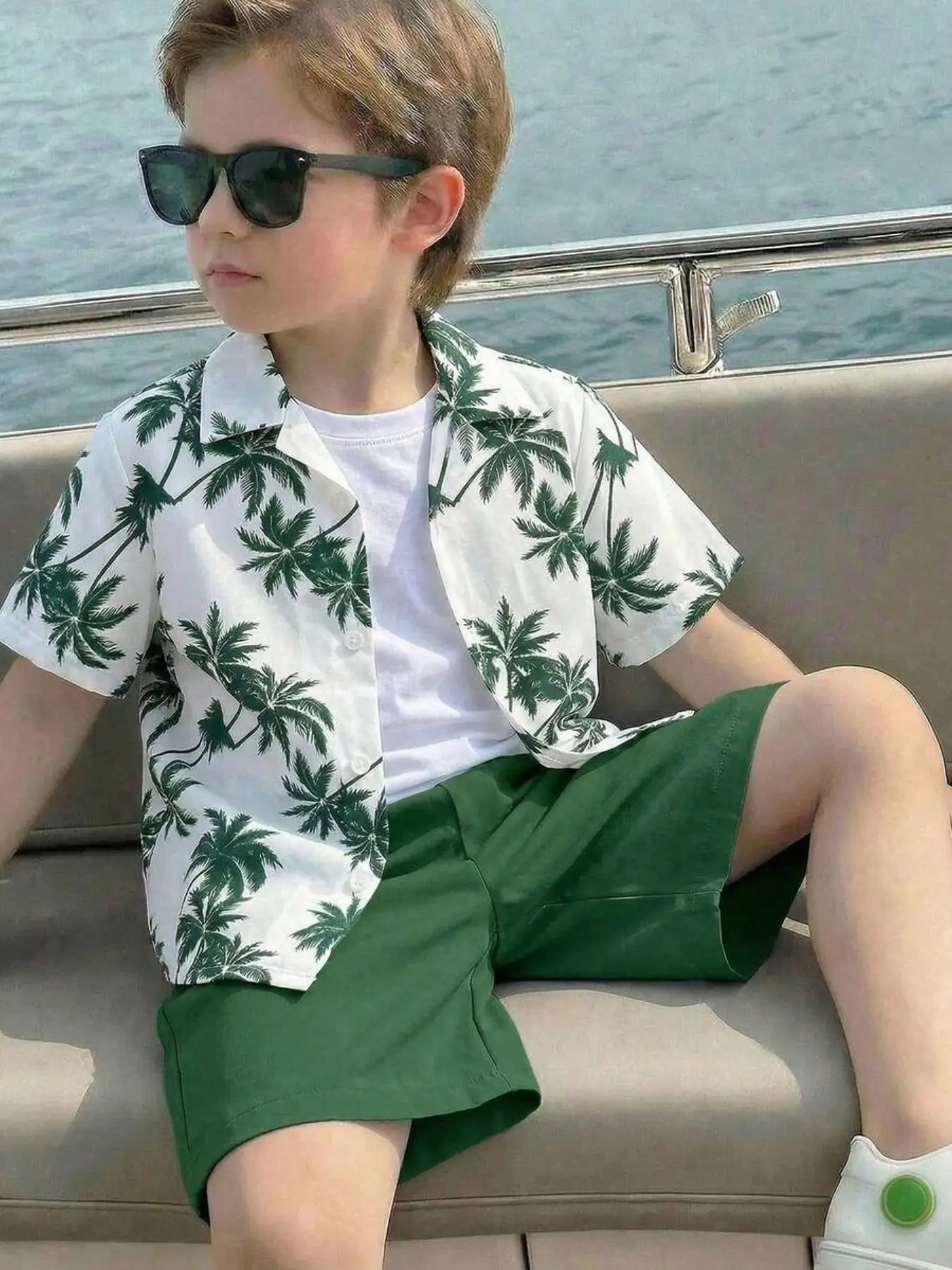 Young Boy New Casual Tropical Plant Print Set, Fresh Beach Ocean Retro American Comfort Short Sleeve Shirt and Shorts, Summer Button-Up Two-Piece Set, Matching Set, Summer Clothing Set
