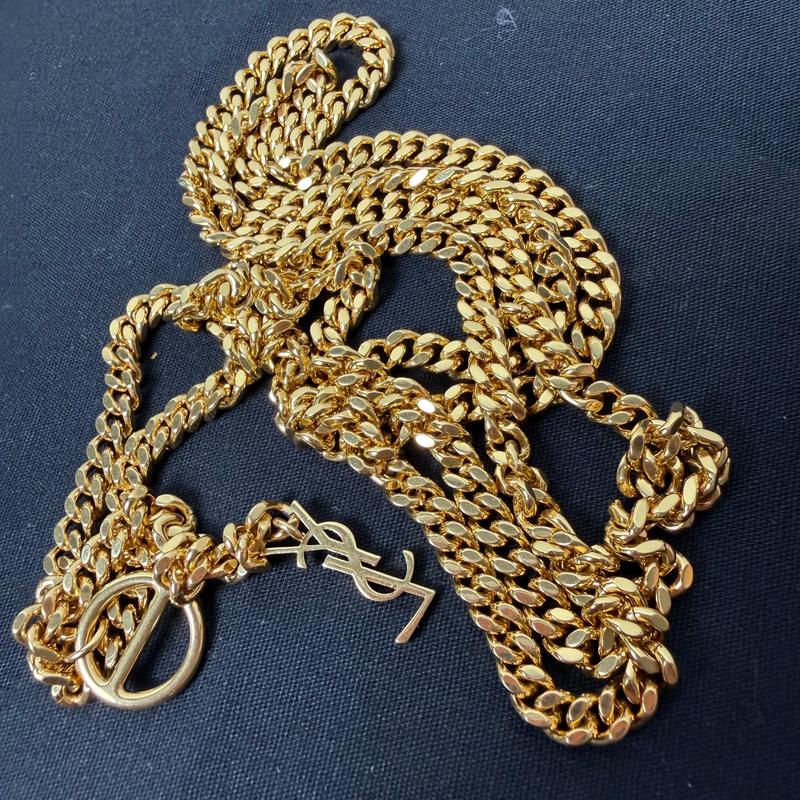 Pre-owned AIRA As shown Bag Accessories Yves Saint Laurent Classic Design Belt with Logo Versatile Accessory for Casual & Formal Wear Enhances Any Outfit