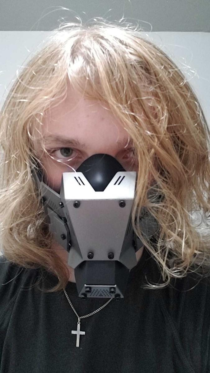 Item: signal black, one-size