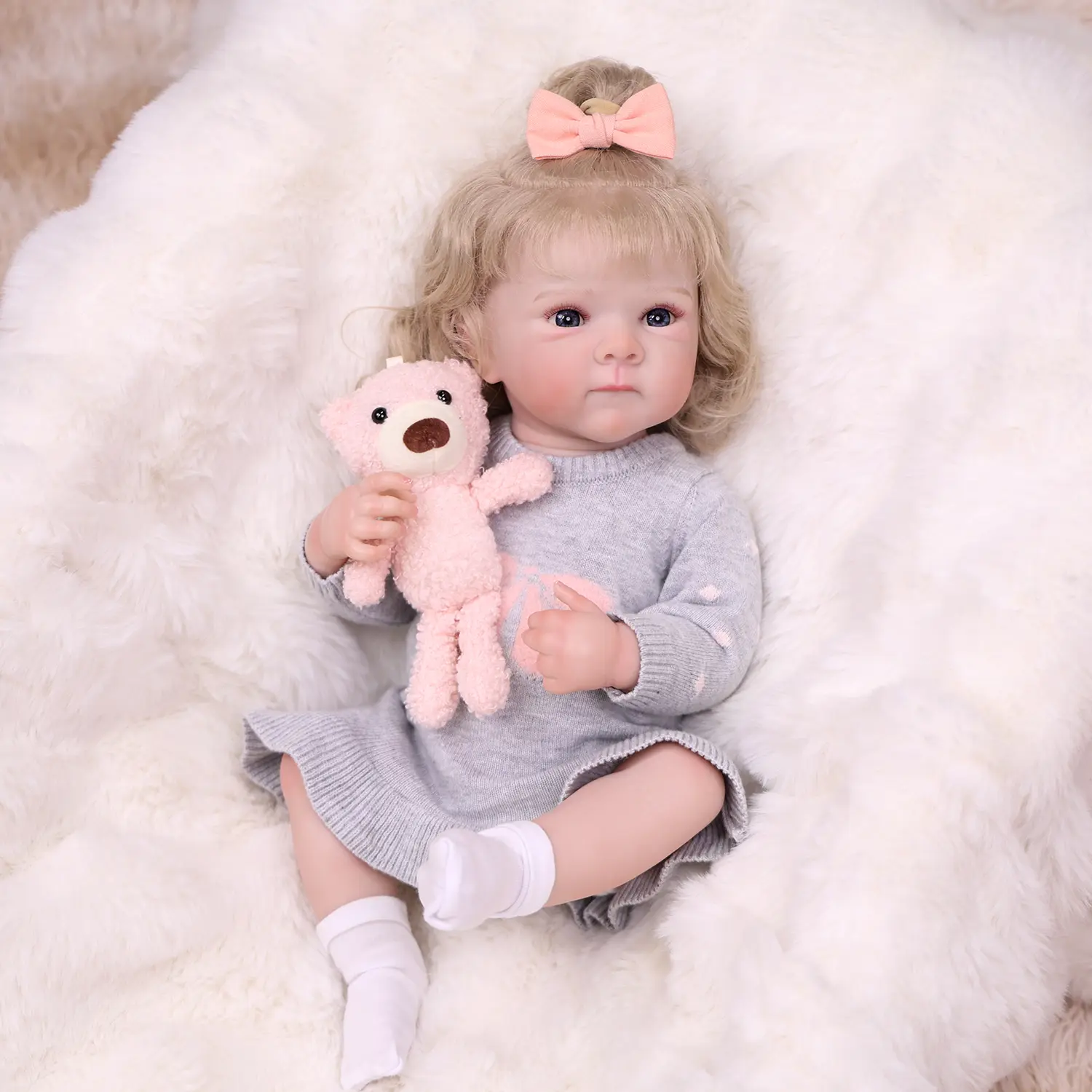 KEIUMI Lifelike Reborn Baby Girl Doll, 18 Inch Realistic Newborn Doll with Full Soft Vinyl Body, Hand-Rooted Hair & Premium Hand-Painted Details, Real Life Baby Doll Gift Set, Ideal Present for Kids Ages 3+