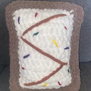 Got fudge sundae pop tart  mini pillow