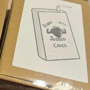 1 Box Divisional Break Berry Nice Juiced Cards