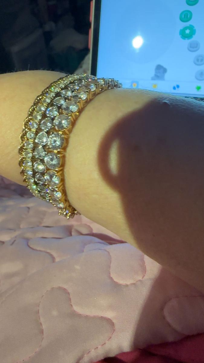 Item: White Gold, 7.5 Inches