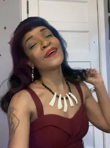 Vetiver Artist Life Tiki Animal Teeth Jewelry, Handmade Beaded Buffalo Coyote Teeth Bone Necklace for Halloween and Gothic Parties