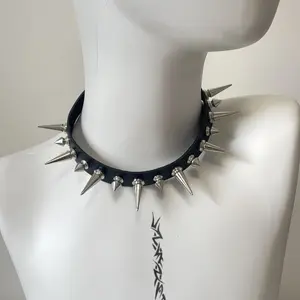 2pcs Women Punk Rivet Necklace Y2K Girl Harajuku Gothic Black Choker Necklace Spicy Girl Collarbone Chain Rock Neck Chain Jewelry