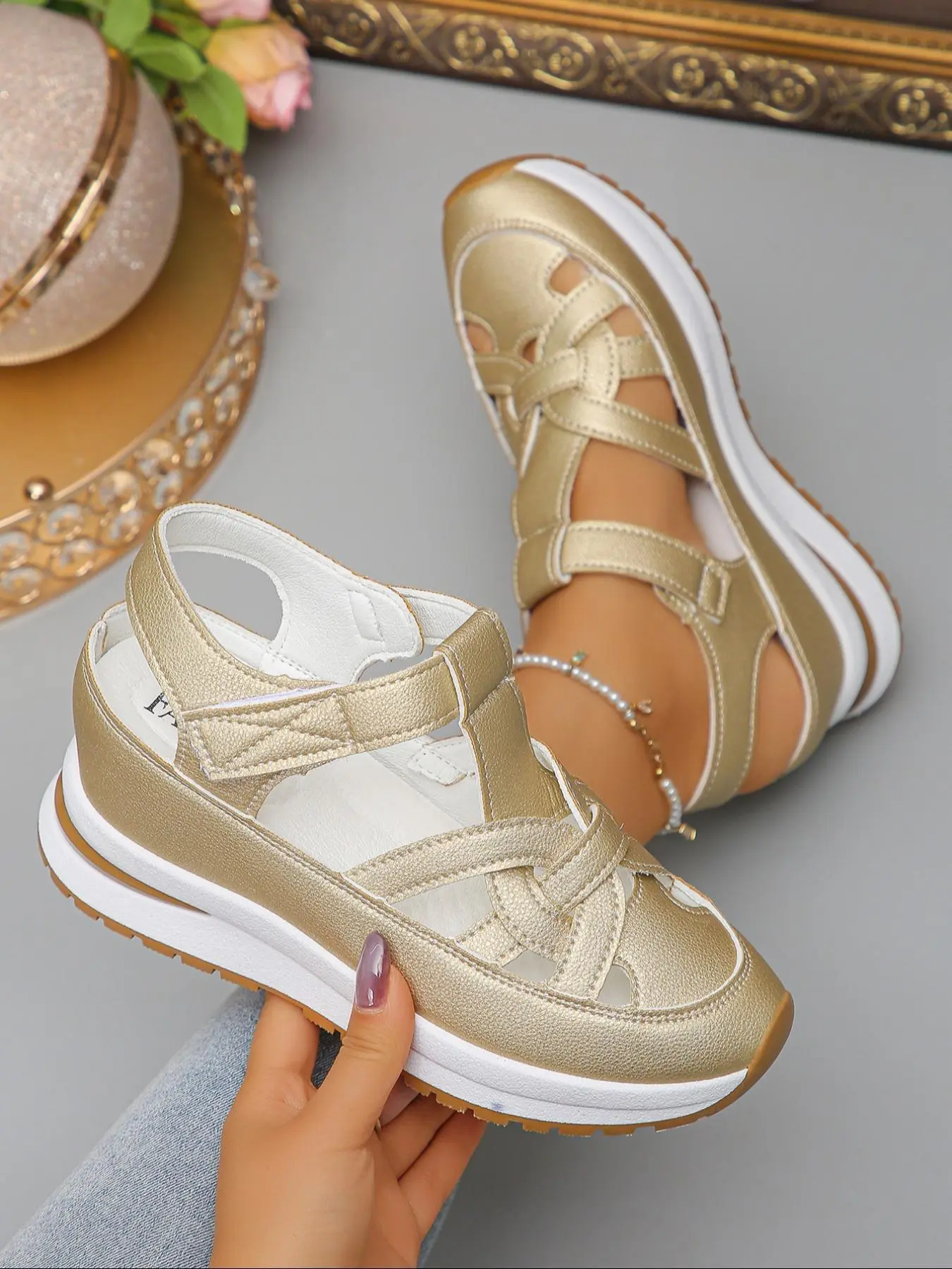 Fashionable Plain Color Platform Sandals, Ankle Strap Sandal, Casual Comfortable Soft Sole Sandals for Summer, Female All-match Round Toe Sandals for Daily Wear, Walking Shoes, Footwear Sandal, Comfy Footwear Sandals