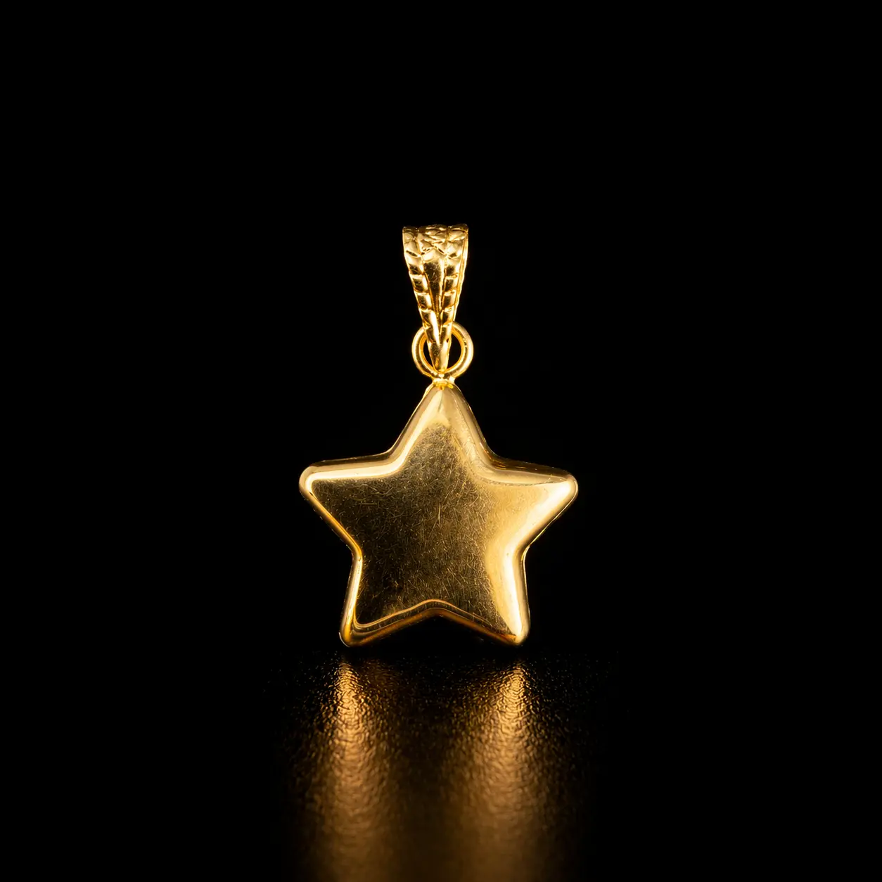 18K Colombian Gold Star Pendant – Minimalist Luxury Star Charm 2CM