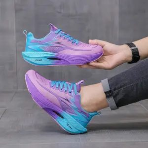 Unisex breathable mesh ultra light running shoes, fashionable and multifunctional, suitable for various casual sports occasions.