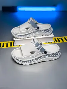 Men's New Fashion Cloud Pattern Outdoor Sports Slippers, Simple Thick Sole Breathable Non-Slip River Shoes, Eva Material