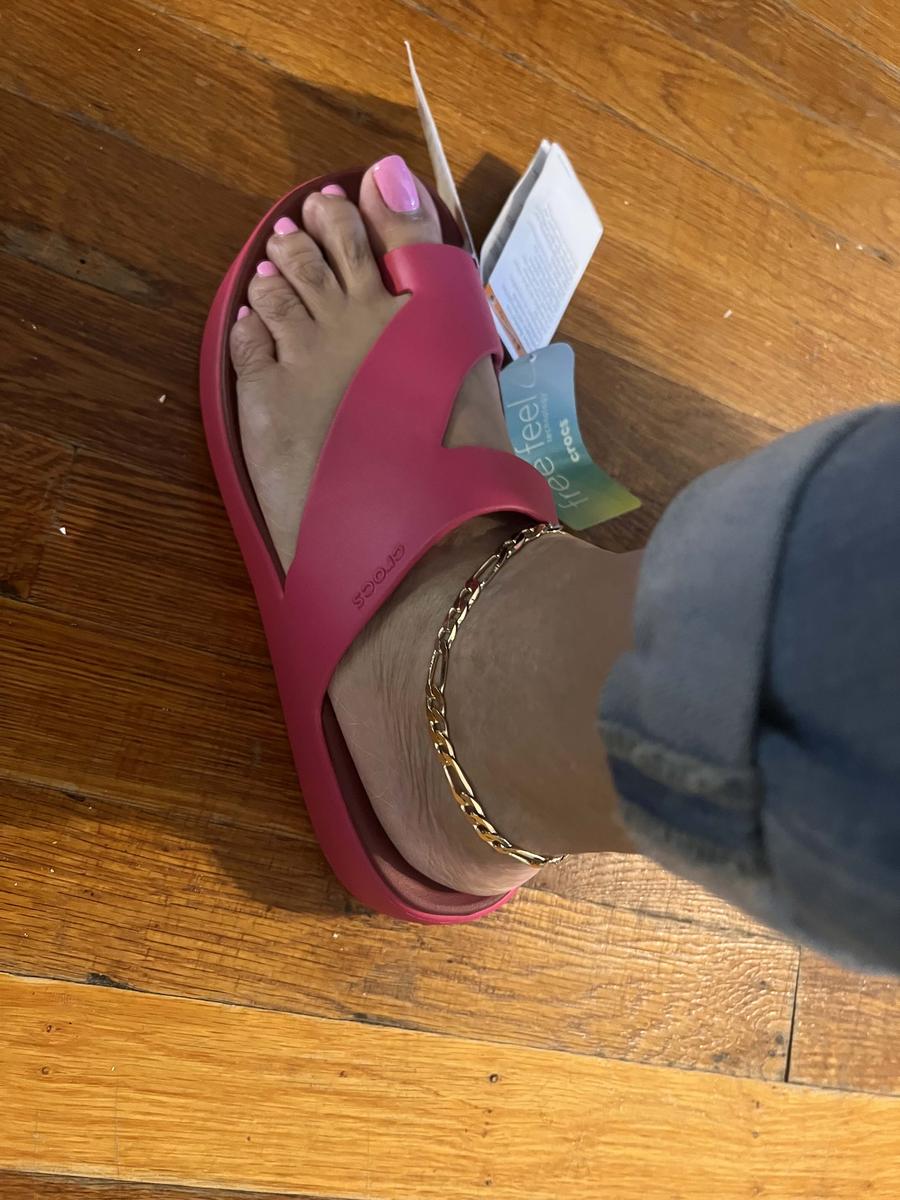 Item: Dragon Fruit, Womens 8