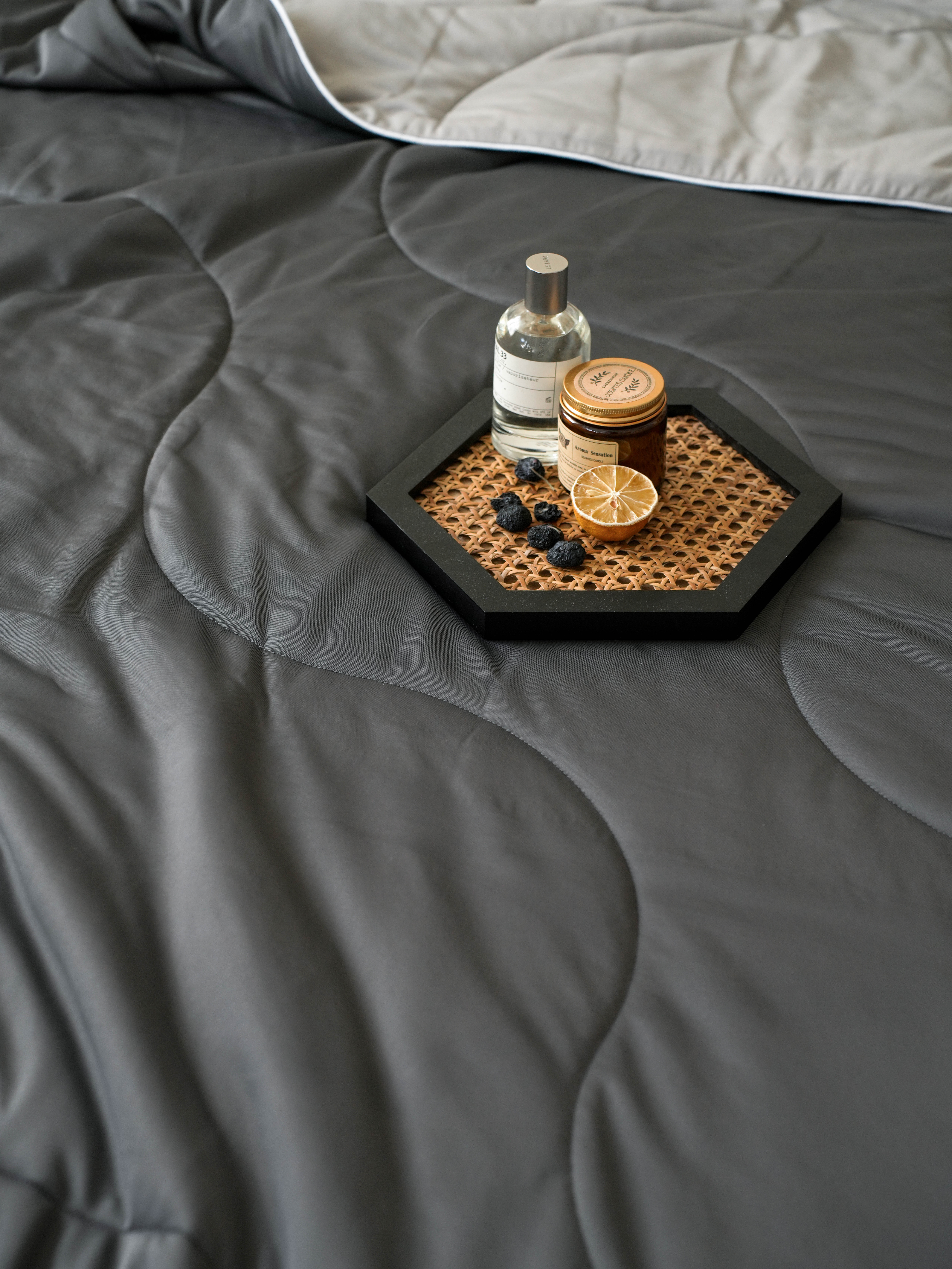 DOWNCOOL 2/3PCS Cooling Comforter Set with Pillowcases Double-Sided Q-Max>0.45 Arc-Chill Duvet for Hot Sleepers Breathable Summer Quilt Lightweight Soft Comforter Set Skin Friendly Blanket