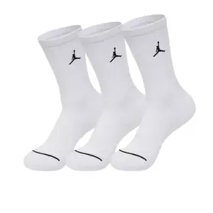 Air Jordan Essentials Crew Socks (3 Pairs)