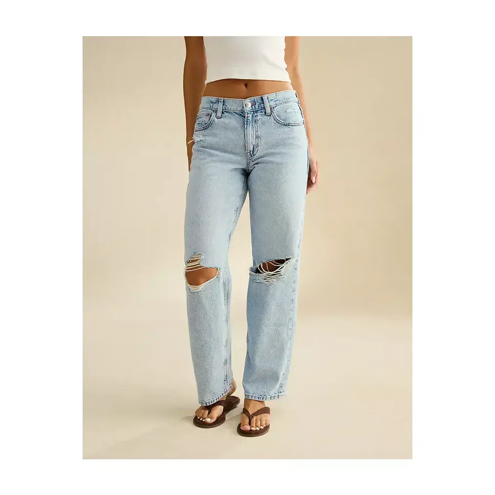 AE Strigid Ripped High-Waisted Stovepipe Jean