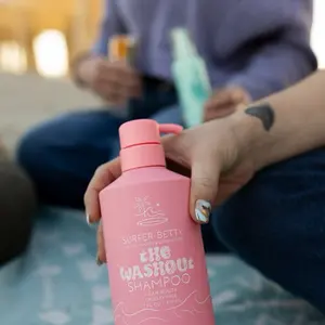 Surfer Betty The Washout Shampoo - Yucca-Infused Formula for Sun, Humidity, and Chlorine-Resistant Hair Care