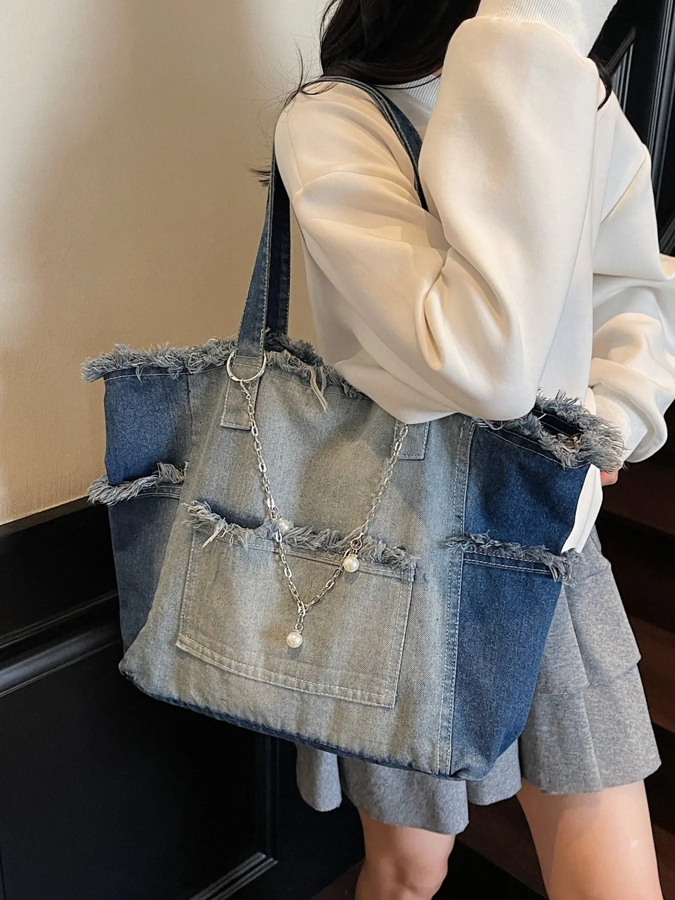 Vintage Washed Denim Shoulder Crossbody Bag Women Casual Trendy Bag Frayed Edge Large Capacity Casual Commute Shopping Dating Outing Commuter Bag Crossbody Tote