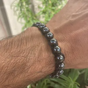 Hematite Macramé bracelet 8mm beads.