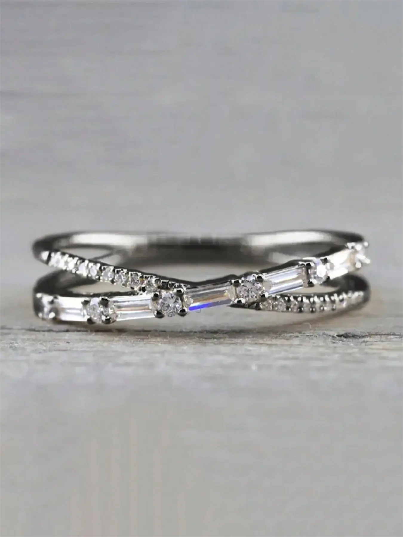 1 PC Elegant Cubic Zirconia Ring For Women For Valentine's Day Gift Wedding Engagement Anniversary Party Jewelry Interlocked Stackable Rings Elegant Glittering Ring
