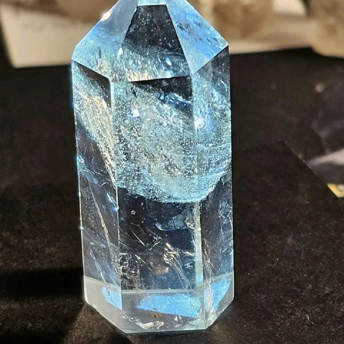 Clear crystal tower. 1 inch high #7 Clear crystal tower. 1 inch high #7