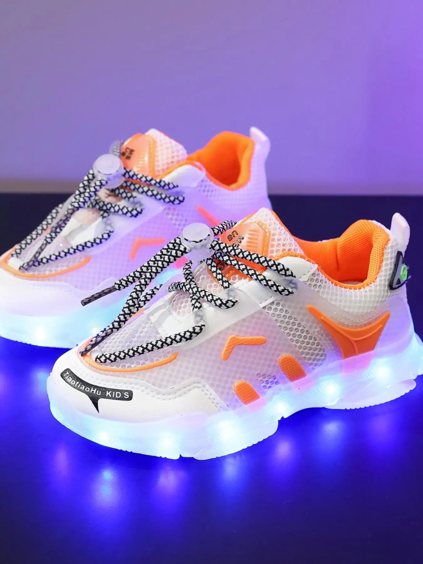 USB Rechargeable LED Light Up Colorblock Sneakers, Colorful Light Up Sneakers, Breathable Hollow out Mesh Sneakers, Fashionable Sports Shoes for Boys
