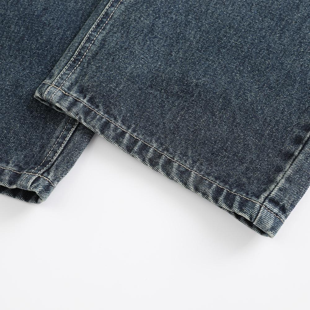 Men's loose straight-leg jeans, vintage style, suitable for street casual wear.