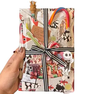 Cita a ciegas con un libro – Edición de Halloween y Navidad – El regalo perfecto para BookTok. Libro de suspenso o terror cuidadosamente seleccionado con detalles acogedores para lectores regalo para ella Spooky Thriller Book Spicy Blind Date Literature